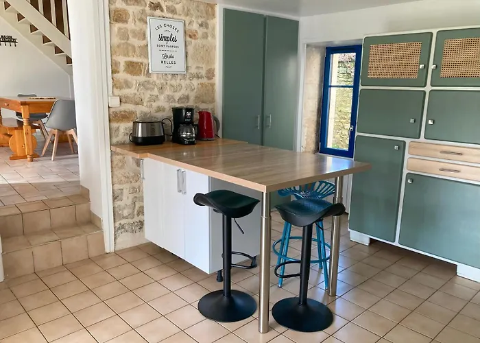 De Charme Avec Privatif Pour 4 A 6 Personnes بيت للعطل