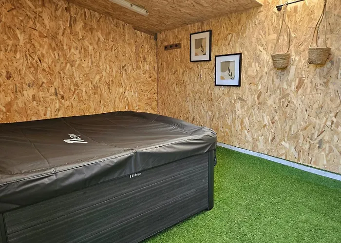 De Charme Avec Privatif Pour 4 A 6 Personnes بيت للعطل *