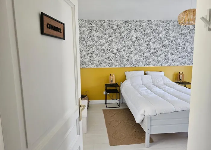 De Charme Avec Privatif Pour 4 A 6 Personnes بيت للعطل